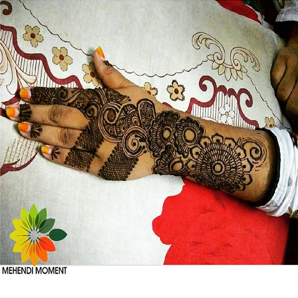 Mehendi Moments